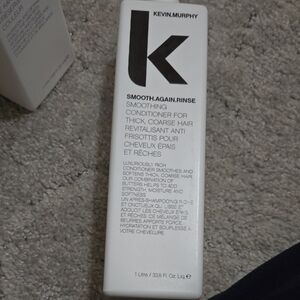 KEVIN.MURPHY Smooth.Again.Rinse Conditioner - Black and White